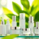 Komedogenność kosmetyków – jak unikać zatykania porów i trądziku?